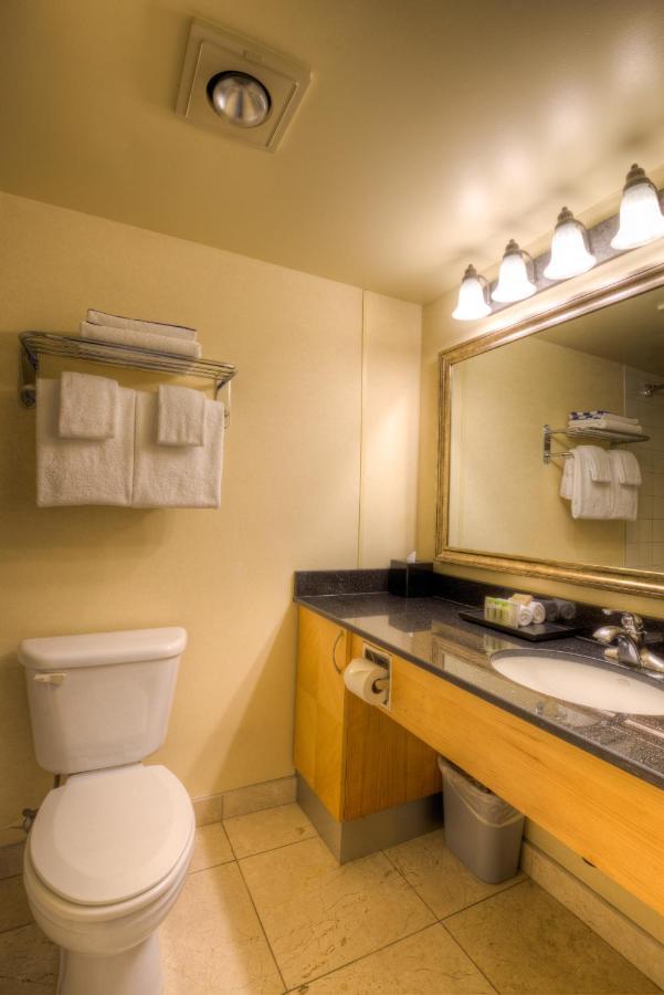 Oceanfront Suites At Cowichan Bay Zewnętrze zdjęcie