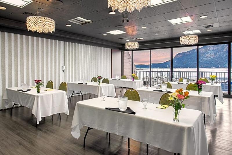 Oceanfront Suites At Cowichan Bay Zewnętrze zdjęcie